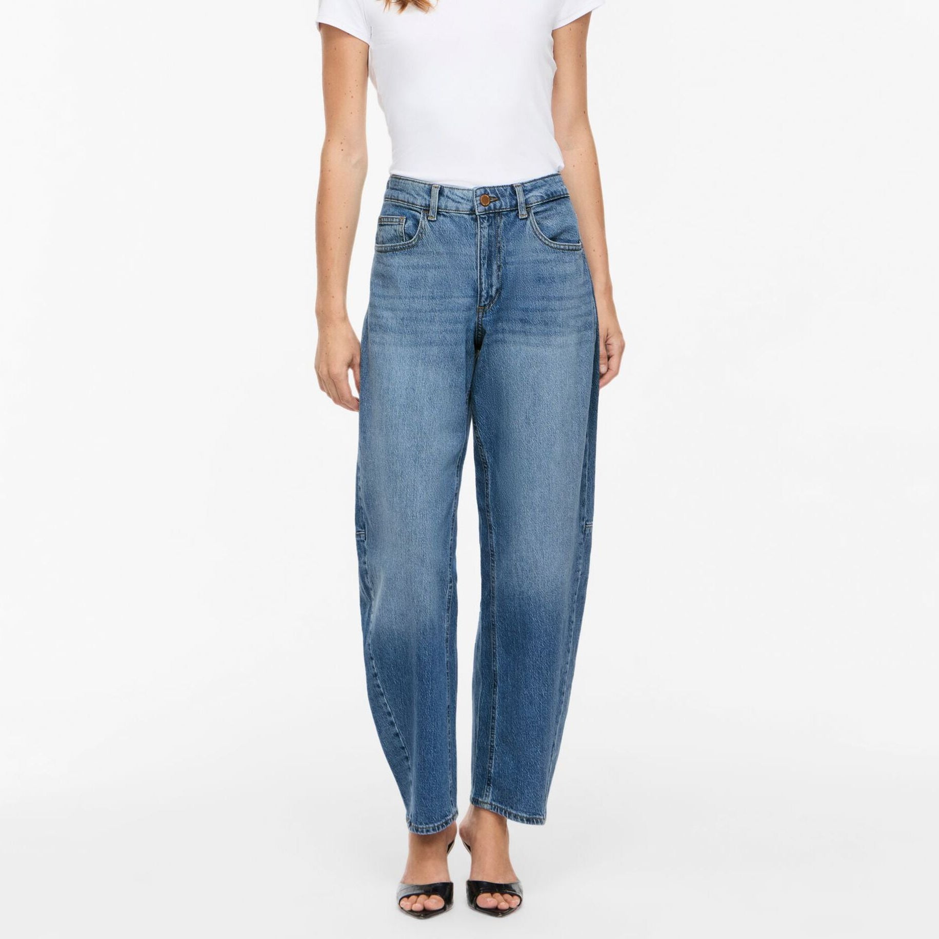 PANTALÓN VAQUERO DE CORTE BARREL VIBRADY