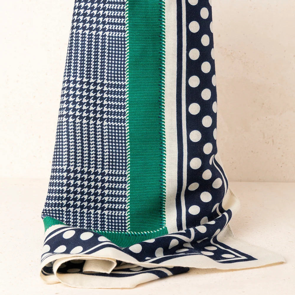 FULAR ESTAMPADO PATA DE GALLO