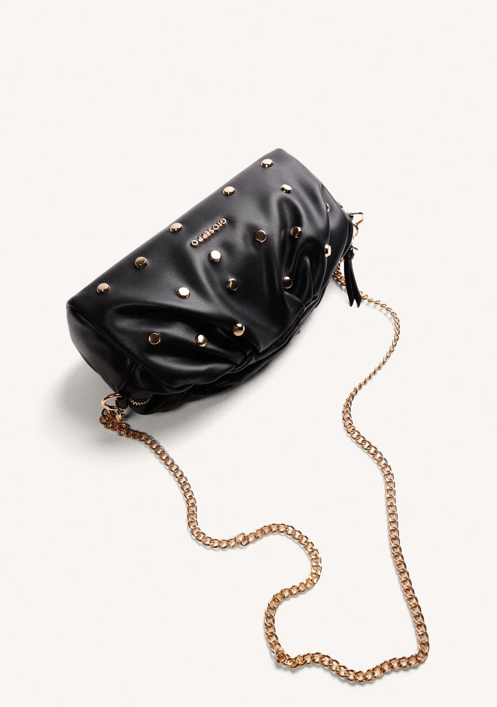 BOLSO BANDOLERA NEGRO EFECTO ARRUGADO TACHAS