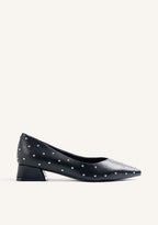 ZAPATOS TACÓN TACHAS