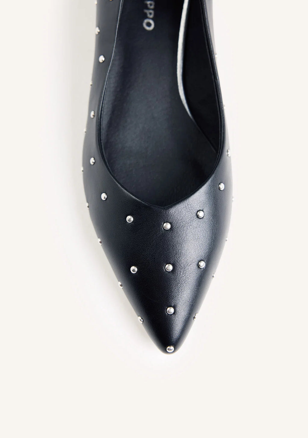 ZAPATOS TACÓN TACHAS
